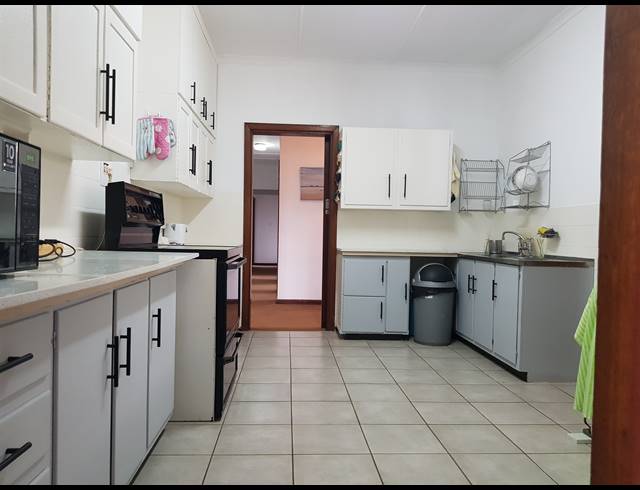 4 BEDROOM FREESTANDING FOR SALE IN WIDENHAM